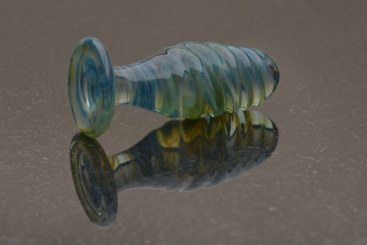 Small-Medium Glass Butt Plug - Atlantis Twist