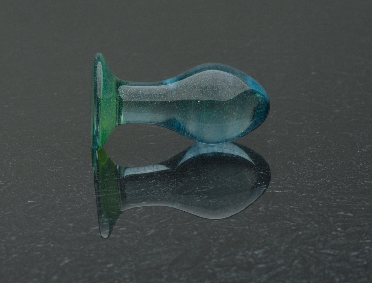 Medium Glass Butt Plug - Mermaid Shimmer