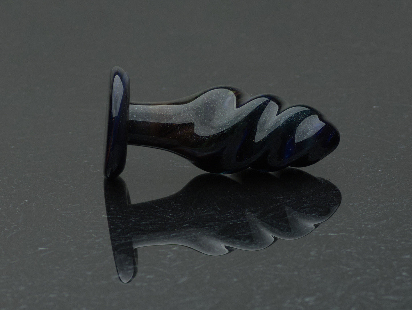 Medium Glass Butt Plug - Twisted Meteorite