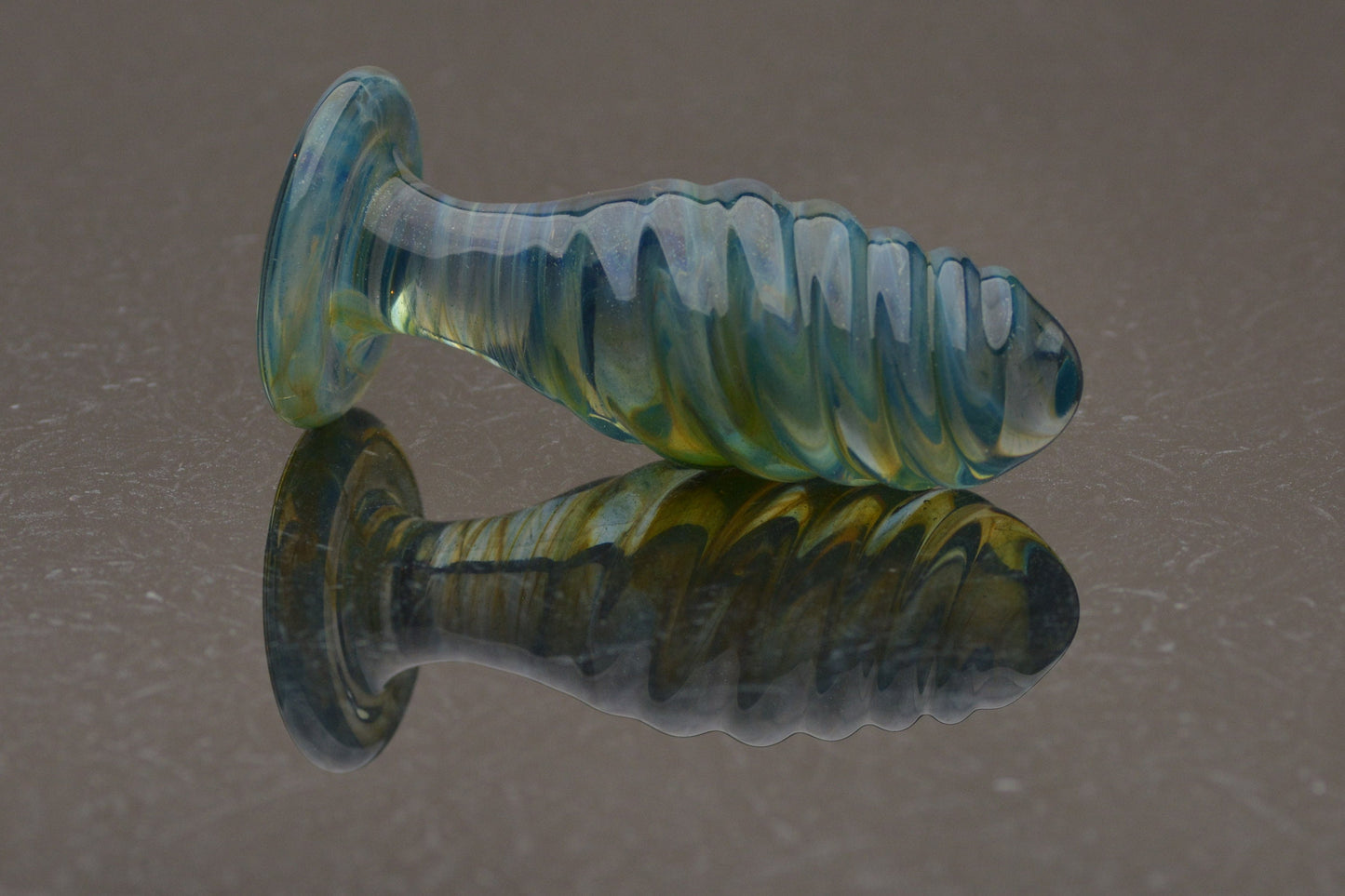 Small-Medium Glass Butt Plug - Atlantis Twist